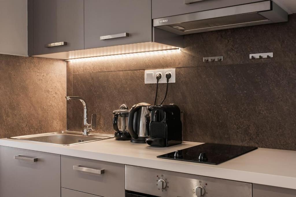 Apartament Deluxe 2bdr - Near Metro And Port
